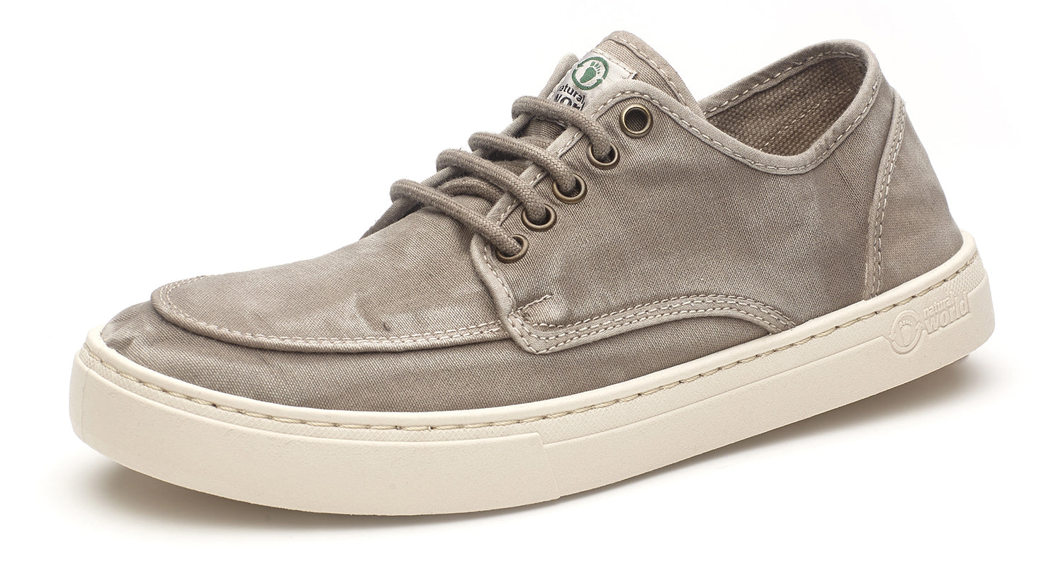 Old Amur Grau 670