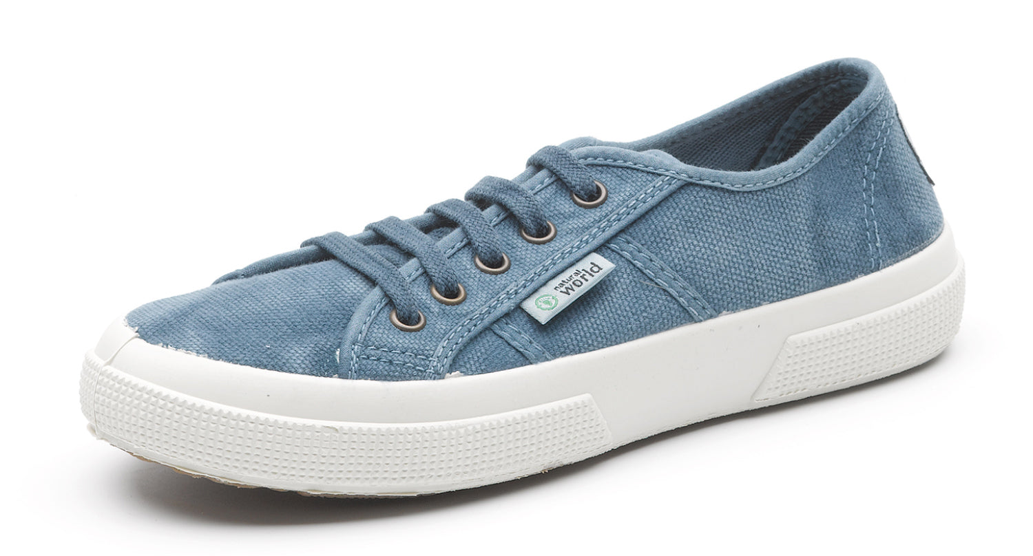 Old Blossom Blau 648